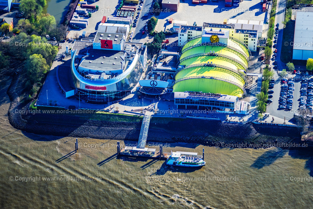 Hamburg_Musical_Stage_Hafen_ELS_3448060525 | HAMBURG 06.04.2025 Musical- Theater von Stage Entertainment im Hamburger Hafen am Ufer der Elbe in Steinwerder in Hamburg. Weiterführende Informationen bei: AMA Group Associated Architects,  STAGE EN-TER-TAIN-MENT GMBH,  Schenk Fleischhaker Architekten Partnerschaft mbB. // Musical Theatre of Stage entertainment on the banks of the Elbe in Hamburg Steinwerder. Further information at: AMA Group Associated Architects,  STAGE EN-TER-TAIN-MENT GMBH,  Schenk Fleischhaker Architekten Partnerschaft mbB. Foto: Martin Elsen