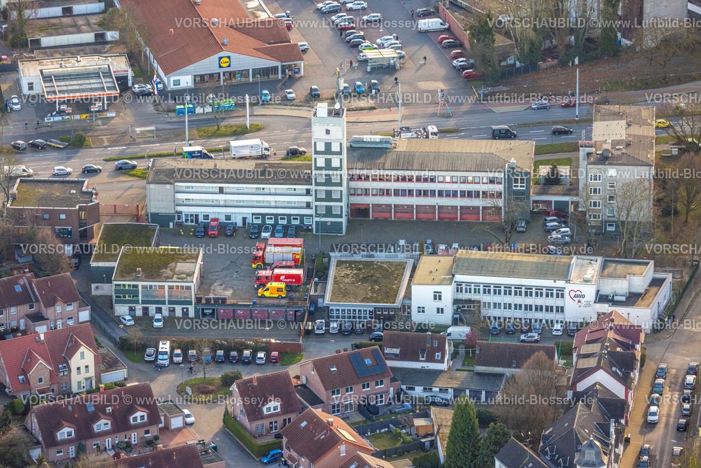 Herne251203456 | Luftbild, Stadtfeuerwehrverband Herne e.V. mit Feuerwehrturm, Familienzentrum Mitte â€“ Kita Breddestraße â€“ AWO Ruhr-Mitte, Herne-Mitte, Herne, Ruhrgebiet, Nordrhein-Westfalen, Deutschland