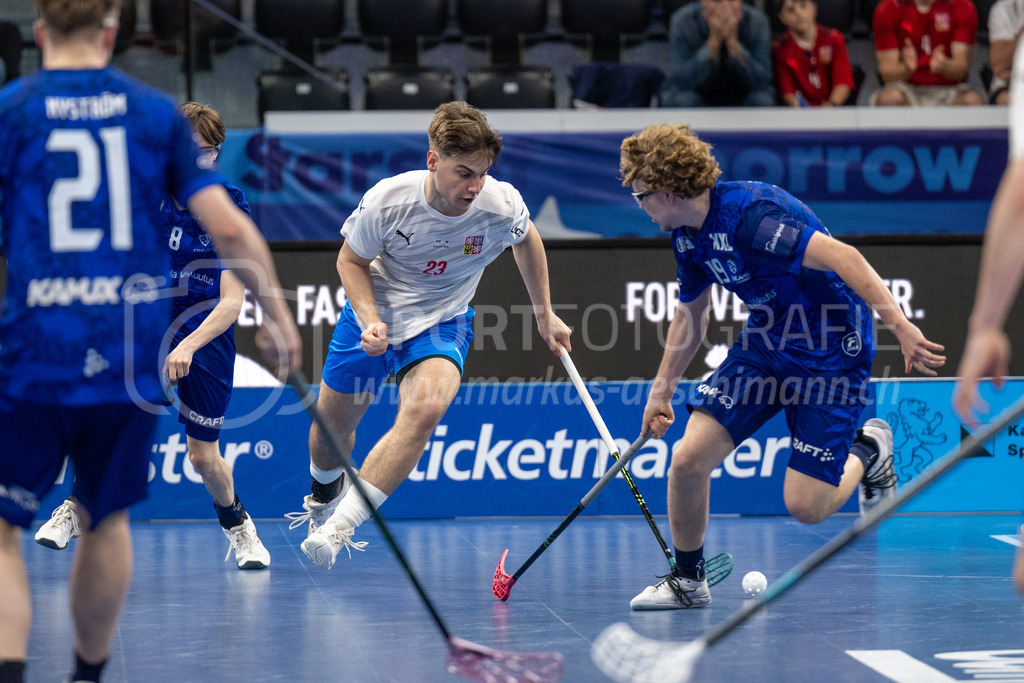 2025 Men's U19 WFC - Finland v Czechia | Jakub Vařecha (#23, Czechia) and Marius Niemelä (#19, Finland) during 2025 Men's U19 WFC, Switzerland: 04.05.2025, Zürich, Swiss Life Arena.Event page: <a href="https://www.u19wfc2025.ch/">www.u19wfc2025.ch</a>Credit: Markus Aeschimann, <a href="https://markus-aeschimann.ch">markus-aeschimann.ch</a>Instagram: <a href="https://instagram.com/sportfotografie.aeschimann">@sportfotografie.aeschimann</a> - Realisiert mit Pictrs.com