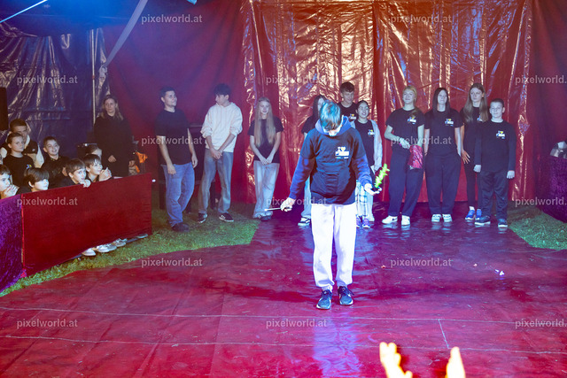 Zirkusvorstellung der MS Feldkirchen Digital | Bildershop von pixelworld.at - Realisiert mit Pictrs.com