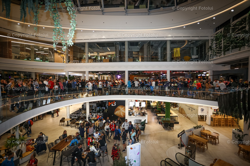 A-BINDER_20220922_0096 | LINZ,  AUSTRIA,22.Sept. 2022 - Night Run, Image shows Night Run.
Photo: Sportmediapics.com/ Manfred Binder
