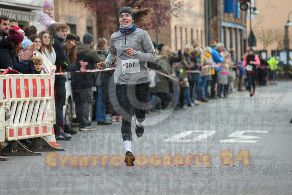 221127_1218_EX1_2406 | Sportfotografie im Rhein-Sieg Kreis, Köln, Bonn, NRW, Rheinland Pfalz, Hessen, etc. Unser Tätigkeitsfeld umfasst den Laufsport vom Volkslauf über den Marathon, Duathlon, Triathon bis zum Ultralauf wie Kölnpfad Ultra oder Schindertrail.