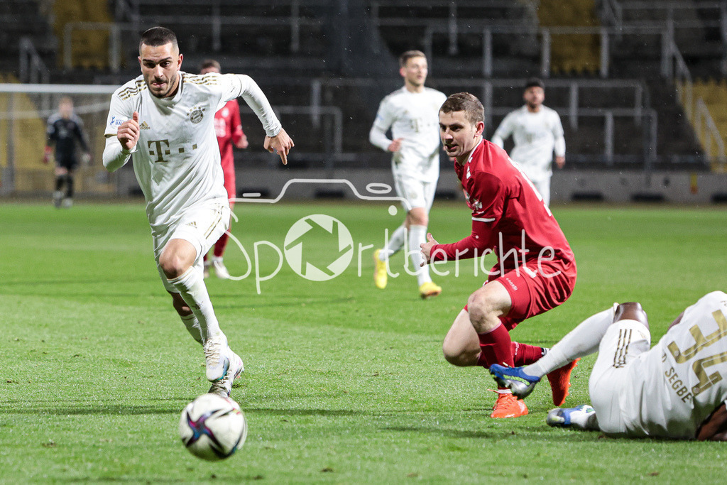 Türkgücü München - FC Bayern Amateure | Arijon IBRAHIMOVIC (FCB #13) in Aktion