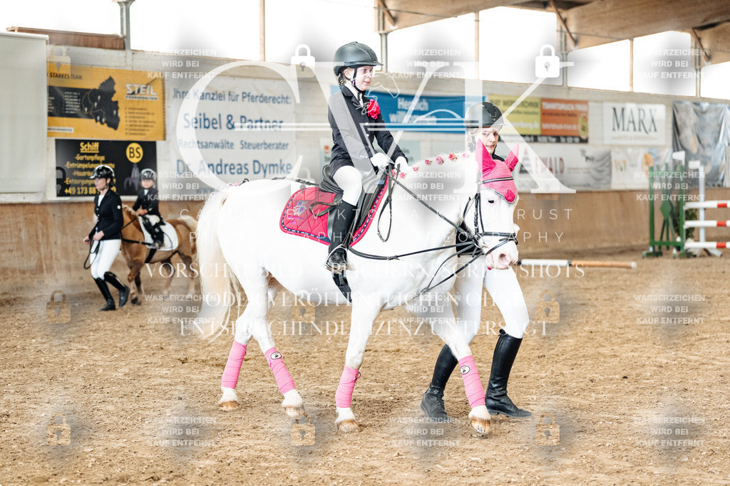 CK905839 | Turnierfotografie Pferdefotografie Trier Rheinland-Pfalz Pferdesport Reitsport Tierfotografie Sportfotografie Pferdevideo Pferdevideografie Equestrianvideography equestrianphotography  - Realisiert mit Pictrs.com