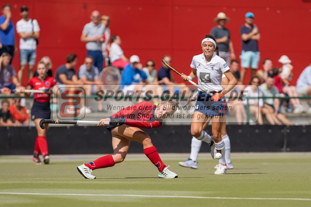 HK_20220903_109552 | 1. Bundesliga Damen Düsseldorfer HC - Berliner HC am 3.9.2022 DHC Düsseldorf, Düsseldorf , Selin Oruz ( Düsseldorfer HC #14 )