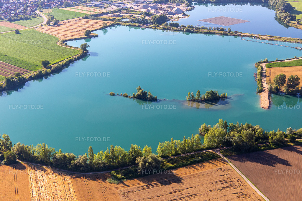 Luftbild: Baggersee in Leimersheim im Bundesland Rheinland-Pfalz in Deutschland. Foto: IMG_142526.jpg vom 09.07.2024 durch Werner Riehm/FLY-FOTO.de