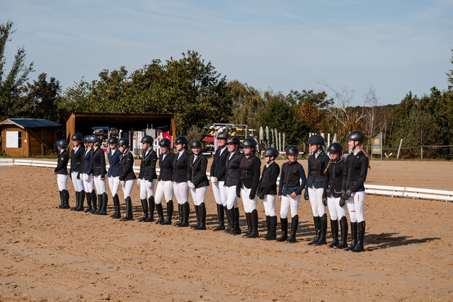 2026_10_03_Siefer-Hof_124142_Z63_56457845 | Professionelle Reitsport-, Turnier- und Eventfotografie von Robert Broda. Galerien mit ausgewählten und bearbeiteten Bildern direkt online ansehen und bestellen.