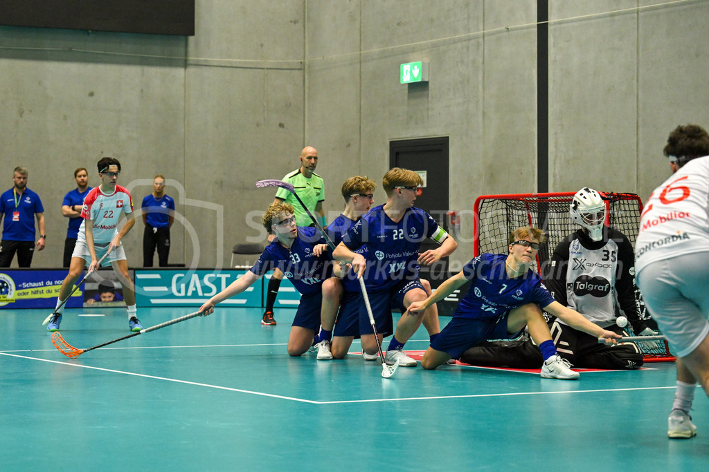 Switzerland U19 vs Finland U19 - 3. February 2024 | Switzerland U19 vs Finland U19
U19 Men International Matches in Switzerland
GoEasy Arena, Siggenthal Station
Switzerland forward #26 Janis Reusser testing the Finnish wall with forward #33 Marius Niemelä, forward #22 Ville Heiska, forward #7 Markus Maronen and goalkeeper #35 Jonni Ohvo.
Credit: Markus Aeschimann | <a href="https://www.markus-aeschimann.ch">Sportfotografie Markus Aeschimann</a> | <a href="https://www.instagram.com/sportfotografie.aeschimann">@sportfotografie.aeschimann</a> - Realisiert mit Pictrs.com