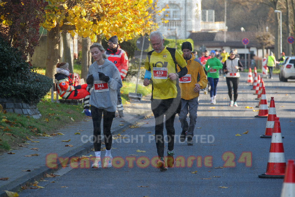 241201_1237_EV4_3079 | Sportfotografie im Rhein-Sieg Kreis, Köln, Bonn, NRW, Rheinland Pfalz, Hessen, etc. Unser Tätigkeitsfeld umfasst den Laufsport vom Volkslauf über den Marathon, Duathlon, Triathon bis zum Ultralauf wie Kölnpfad Ultra oder Schindertrail.