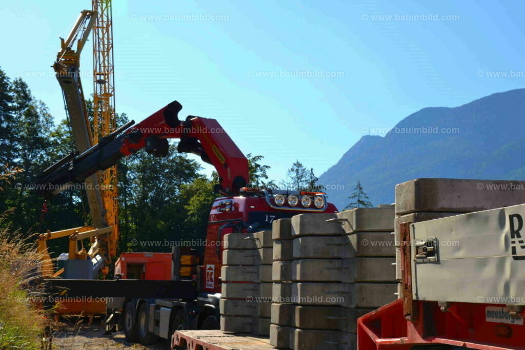 bib-lg01-baustelleneinrichtung-0045 | Nach LV-Leistungsgruppen sortierte Detailfotos über den Bau eines Hauses. Alle Hausbau-Bilder direkt vom Urheber und Autor der Website Haus-Selber-Bauen.com
