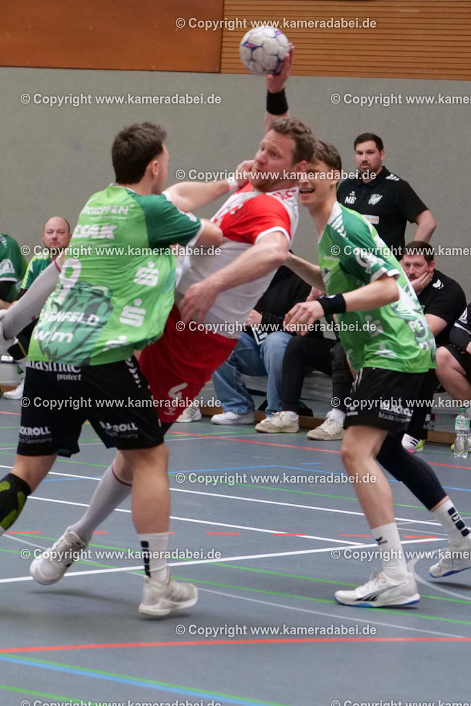 Handball : Verbandsliga Herren: TB Oberhausen - RW Oberhausen  am 12.04.2026 in Oberhausen. | Handball : Verbandsliga Herren: TB Oberhausen - RW Oberhausen  am 12.04.2026 in Oberhausen. - Realisiert mit Pictrs.com