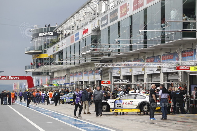 24hNbg16_AT88242 | 24 Stunden Nürburgring 2016 - Foto: Gruppe C - Realisiert mit Pictrs.com