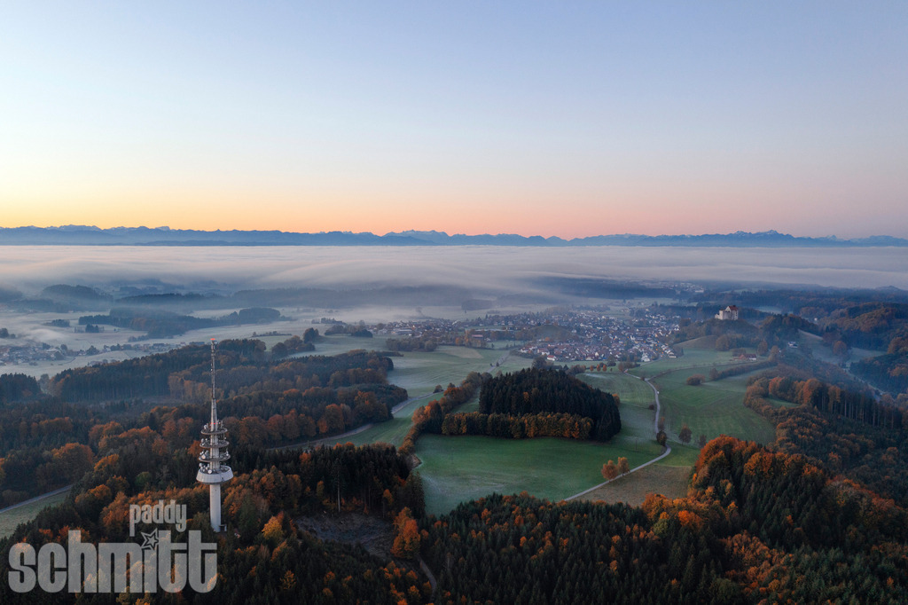 PS-Waldburg-2026-03 | Entdecke die größte Bildgalerie der Region mit Fotografien aus dem Allgäu, der Bodenseeregion, Oberschwaben, dem Donautal und der Schwäbischen Alb. Landschaften, Luftaufnahmen und Reisefotografie als Wandbild und Fotokunst. - Realisiert mit Pictrs.com