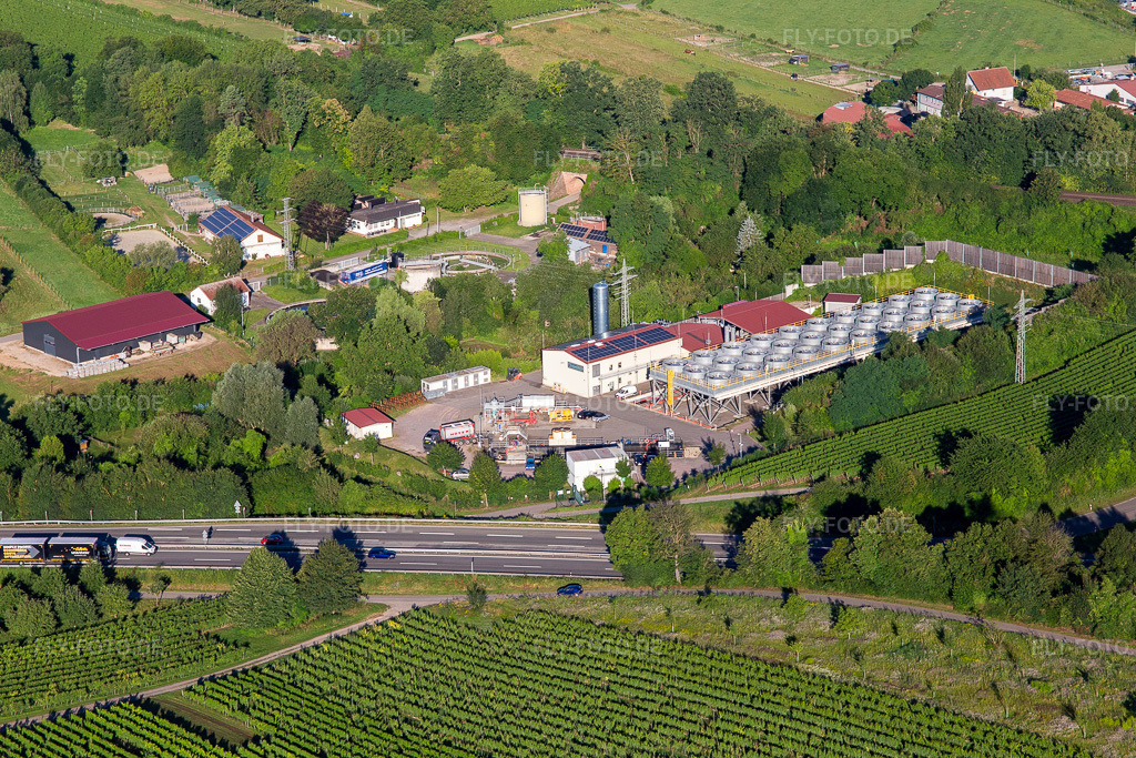 Luftbild: Geothermiekraftwerk Insheim in Insheim im Bundesland Rheinland-Pfalz in Deutschland. Foto: IMG_142444.jpg vom 09.07.2024 durch Werner Riehm/FLY-FOTO.deNatürlich Insheim