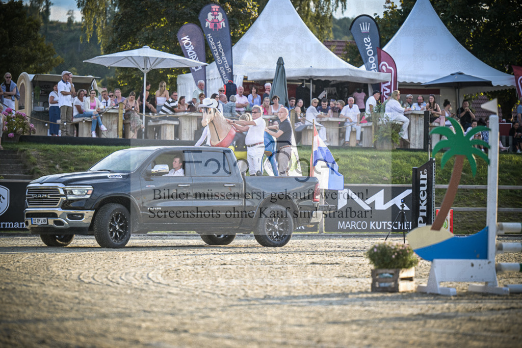 DOS_0218 | Entdecke hochwertige Reitturnierfotos von Foto Oger. Professionell, emotional und authentisch – jetzt Lieblingsmomente im Shop bestellen.Deutschlandweite Turnierfotografie. - Realisiert mit Pictrs.com