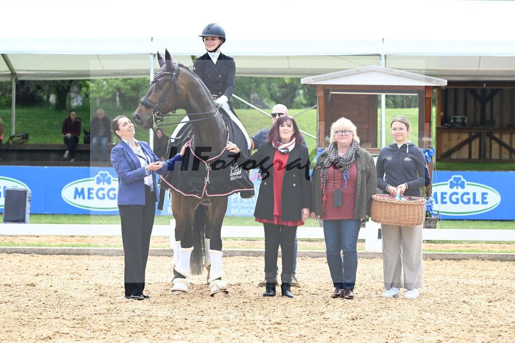 Ritzinger_Just Perfect_12240200 | hf-fotografie - Realisiert mit Pictrs.com