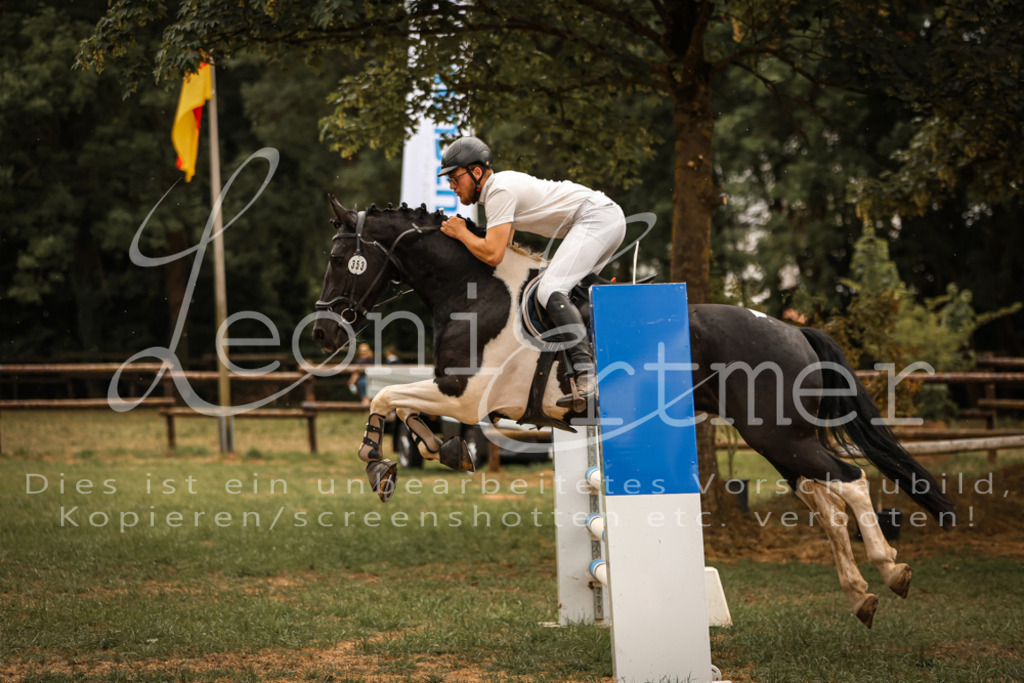 17.SaStA00120 | Leoni Ertmer Photography - Realisiert mit Pictrs.com