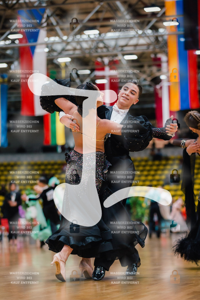 Hessen Tanzt WDSF Open Junior II Standard 6th (215) Deniz Mert Isik _ Pelin Top (Türkiye)-2025-05-17-7797 | Webshop for digital downloads and prints of dance sport, event & show photographer Julian Link - Realisiert mit Pictrs.com