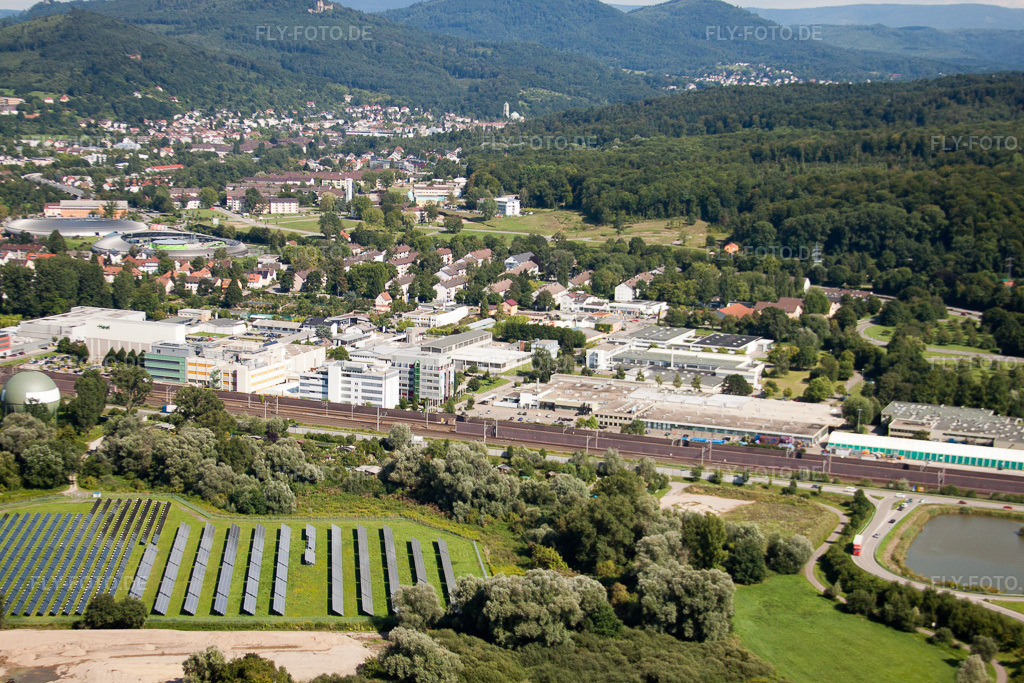 Luftbild: Baden-Oos, Biologische Heilmittel Heel im Ortsteil Oos in Baden-Baden im Bundesland Baden-Württemberg in Deutschland. Foto: IMG_31252.jpg vom 09.08.2010 durch Werner Riehm/FLY-FOTO.de