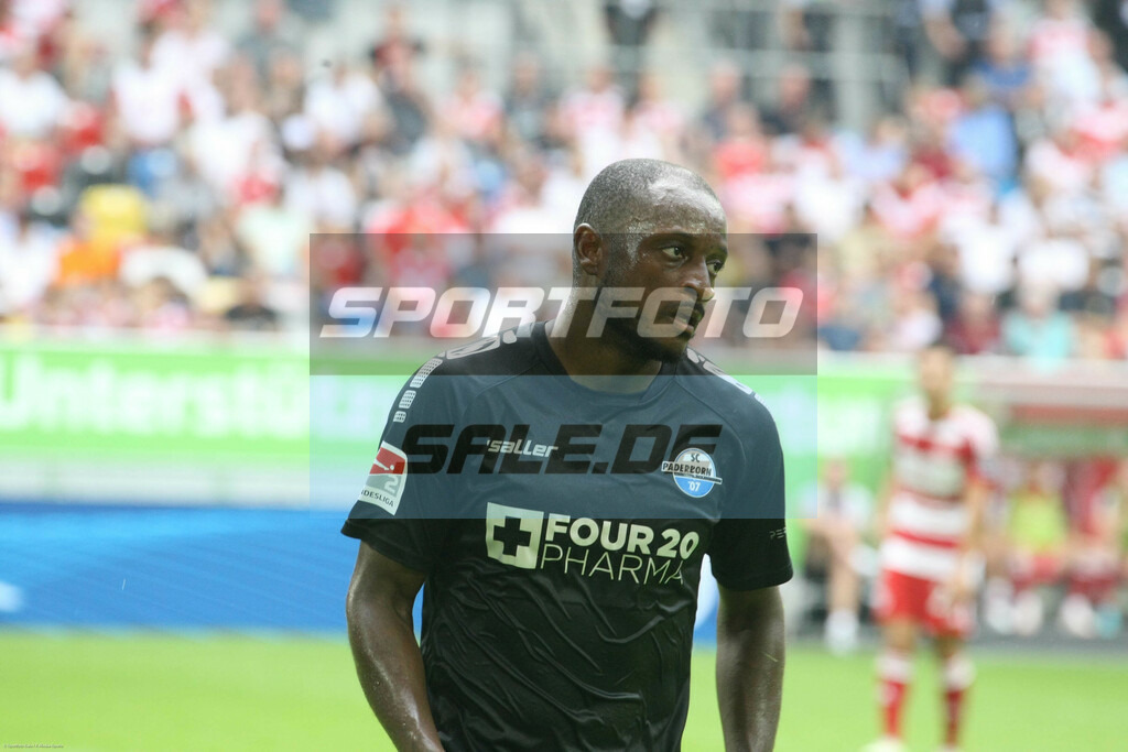 Fortuna Düsseldorf - SC Paderborn | David Kinsombi - © Sportfoto-Sale (MK)D - Realisiert mit Pictrs.com