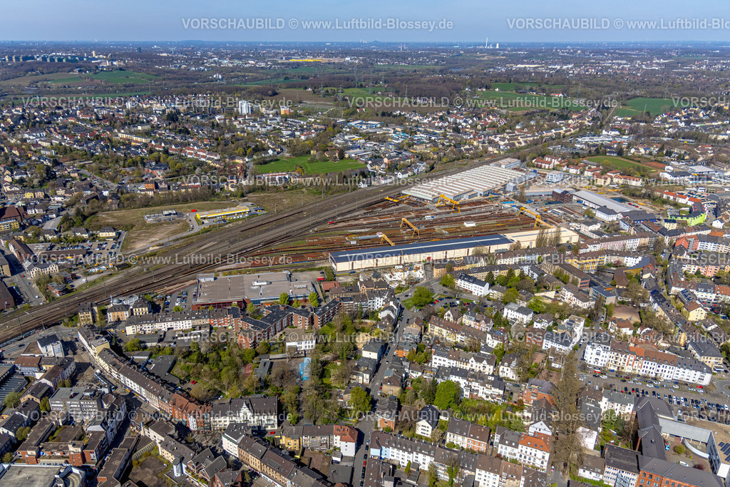 Witten220401191 | Luftbild, DB Werk, Baustelle Drei Könige, Baustelle auf dem ehemaligen städt. Parkplatz für ein Mehrgenerationenhaus an der Breite Straße, Witten, Ruhrgebiet, Nordrhein-Westfalen, Deutschland