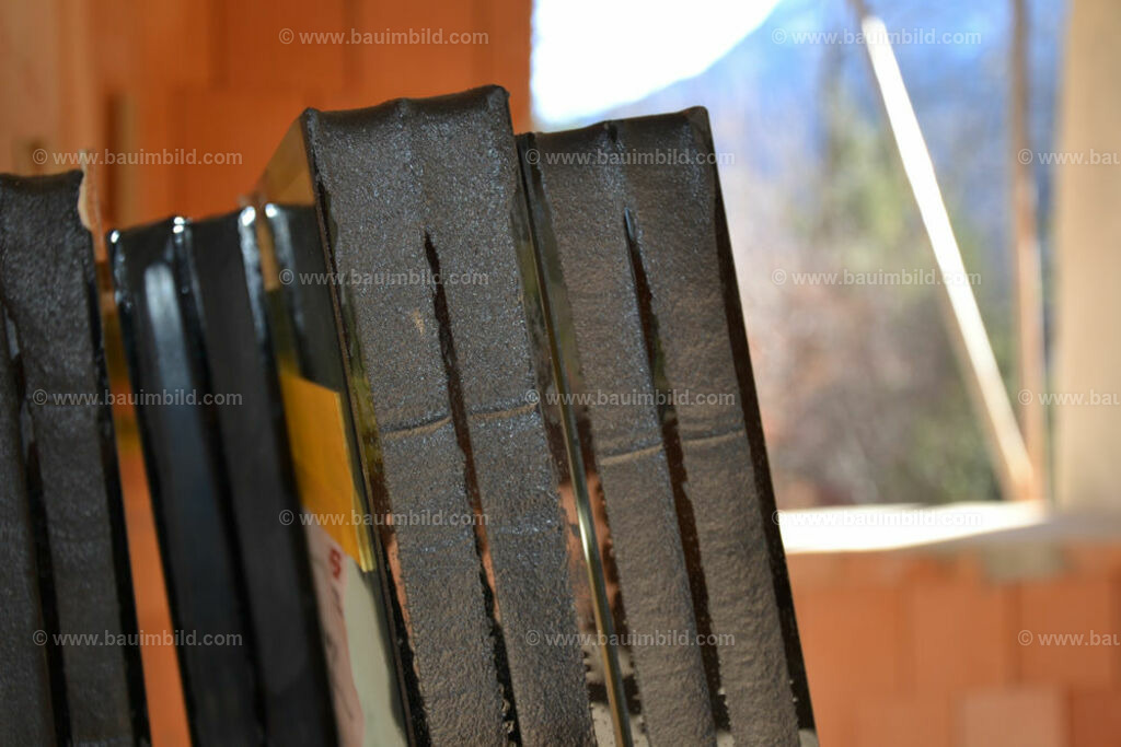 bib-lg14-fenster-0014 | Nach LV-Leistungsgruppen sortierte Detailfotos über den Bau eines Hauses. Alle Hausbau-Bilder direkt vom Urheber und Autor der Website Haus-Selber-Bauen.com