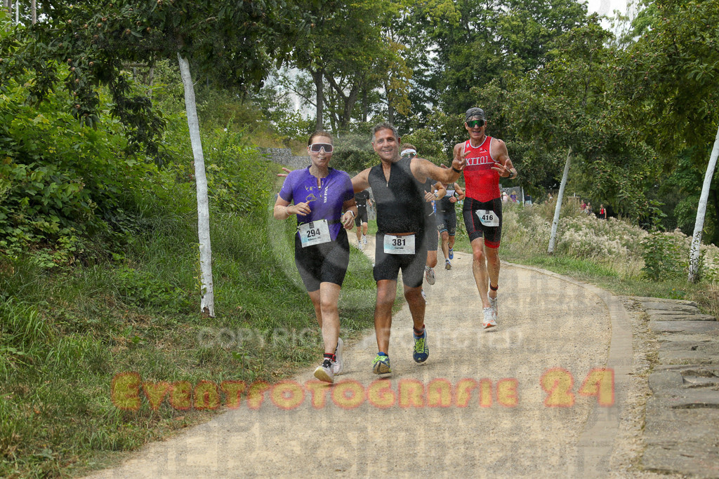 250824_1344_EX1_3455 | Sportfotografie im Rhein-Sieg Kreis, Köln, Bonn, NRW, Rheinland Pfalz, Hessen, etc. Unser Tätigkeitsfeld umfasst den Laufsport vom Volkslauf über den Marathon, Duathlon, Triathon bis zum Ultralauf wie Kölnpfad Ultra oder Schindertrail.