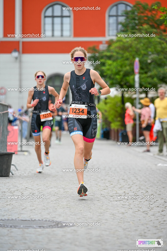 SZI_4325 | Stadttriathlon Erding 2025. #yourpictrs #sportshot_your_pictrs @Sportshotphotography #stadttriathlonerding Copyright: www.sportshot.de