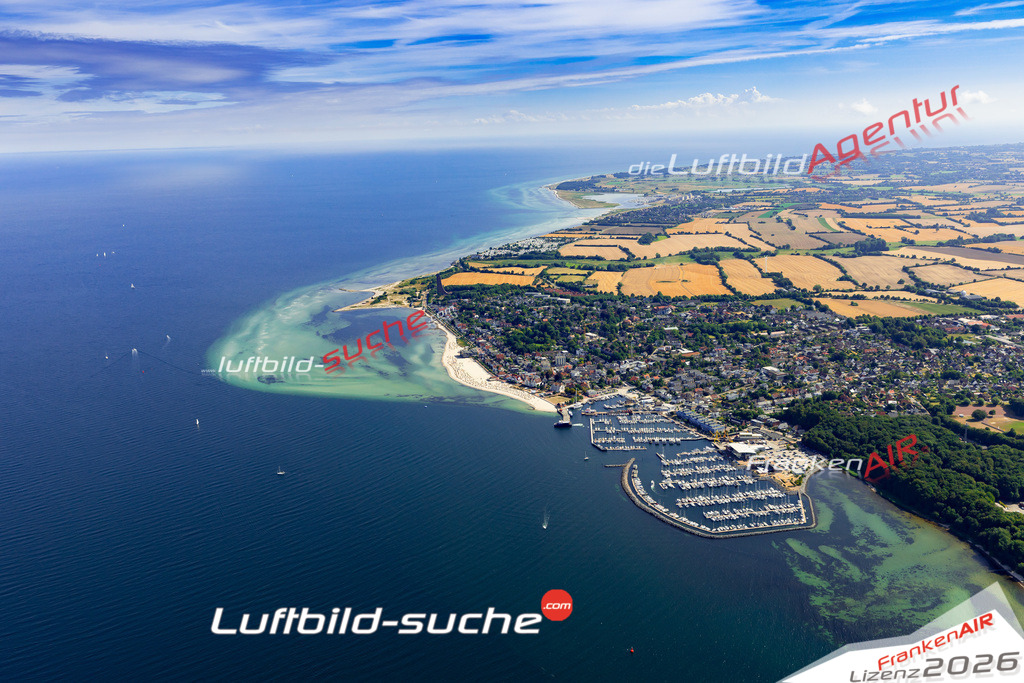 Das Luftbild der Stadt Laboe wurde 2022 vom Flugzeug heraus erstellt (keine Drohnen-Aufnahmen) Aufnahmehöhe ca.450 Meter- hohe Bildauflösung und Druck-Qualität. Garantiert!