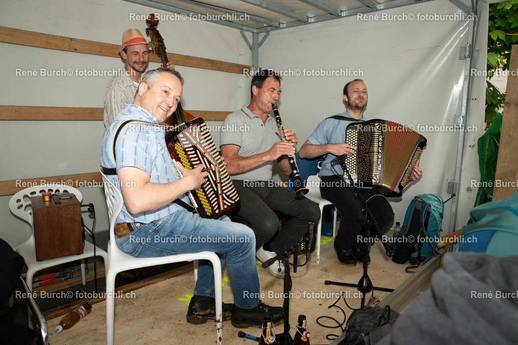 RB-01996 | René Burch leidenschaftlicher Fotograf aus Kerns in Obwalden.  Hier finden sie Sport, Landschaft und Natur Fotografie.
 - Realisiert mit Pictrs.com