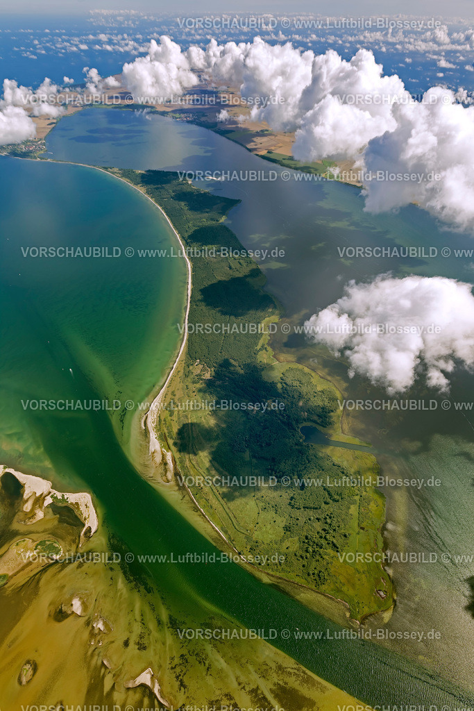 Ruegen12082877Bug | Luftbild, Rassower Strom, Durchfahrt Hiddensee und Rügen, Trog, Vitter Bodden, Bug, Wolken,  Schaprode, Insel Rügen, Mecklenburg-Vorpommern, Deutschland, Europa
