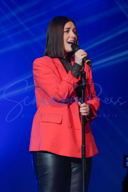 060424Ho1429 | Maria Linda -Stauferkrone 2024
Der internationale Schlagerwettbewerb Stauferkrone wird 2024 bereits zum fuenften Mal von Maitis Media ausgerichetet. 
Deutschland, Donzodrf, Stadthalle, 06.04.2024


