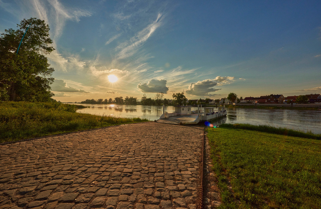 Die Elbe bei Elster (Elbe) _ 184 BedLasch | Fotos als Raumschmuck - Realisiert mit Pictrs.com