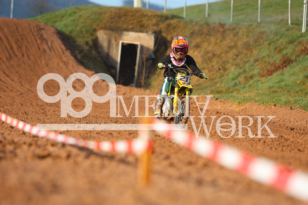 5E6A7130 | 989 MEDIAWORK