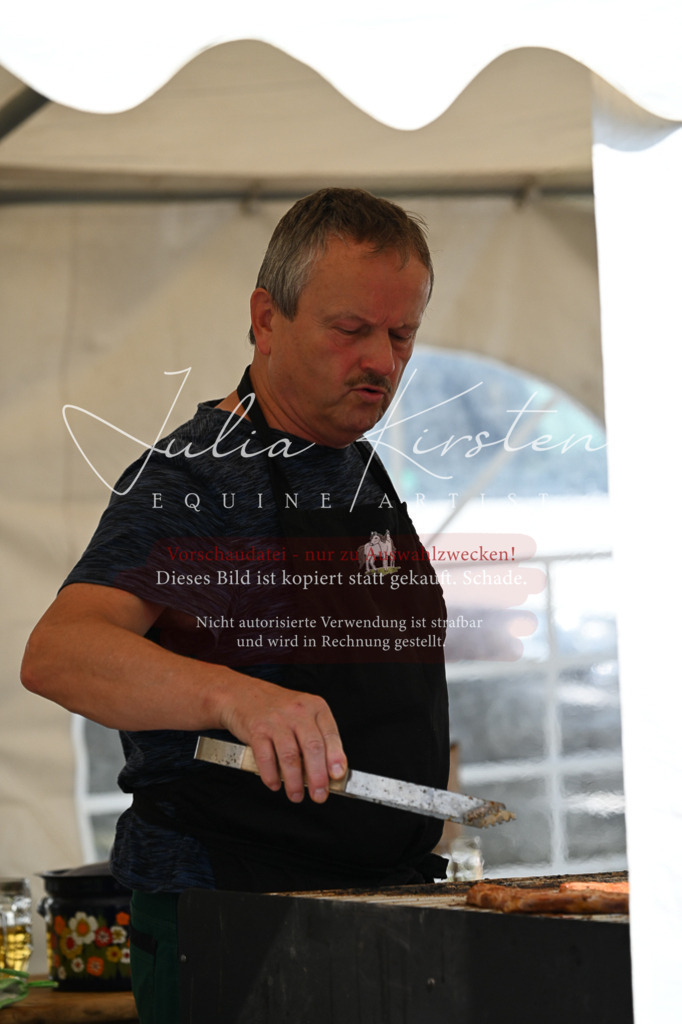 DSC_8645 | Pferde- und Turnierfotografie in Westsachsen. Pferdeportraits, Auftragszeichnungen und intuitive Kunst.