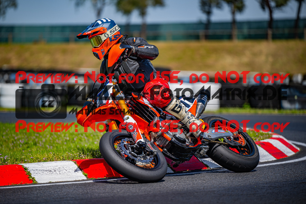 MaZZes_FotoMatrix_240430_6021986_4996 | Fotograf Mathias Schmid
Sportfotograf,
Eventfotograf,
Hochzeitsfotograf,
Portraitfotograf