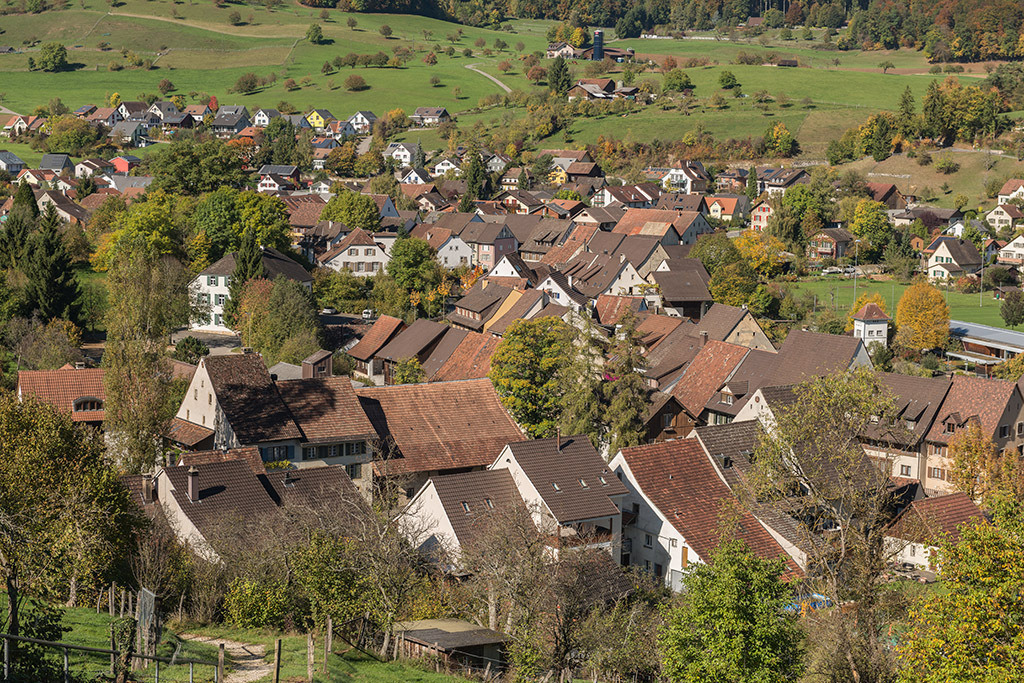 Ausblick vom Chilchberg | in Ziefen, Baselland, Schweiz. - Realisiert mit Pictrs.com