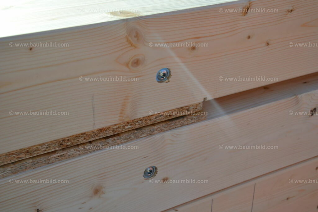 bib-lg09-holzbau-0054 | Nach LV-Leistungsgruppen sortierte Detailfotos über den Bau eines Hauses. Alle Hausbau-Bilder direkt vom Urheber und Autor der Website Haus-Selber-Bauen.com