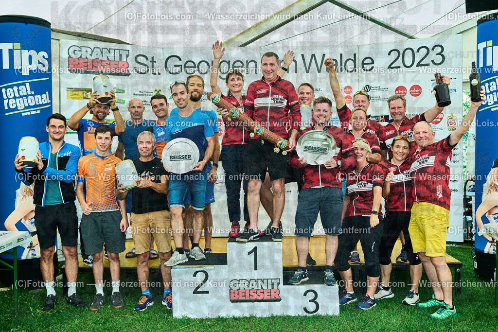 ALP8203_XXIX_GRANITBEISSER_Siegerehrung_Mannschaften | (C)FotoLois.com, Alois Spandl, 29. GRANITBEISSER - Mountainbike-Marathon in St. Georgen am Walde, Start/Ziel/Siegerehrung, Sa 2. September 2023.