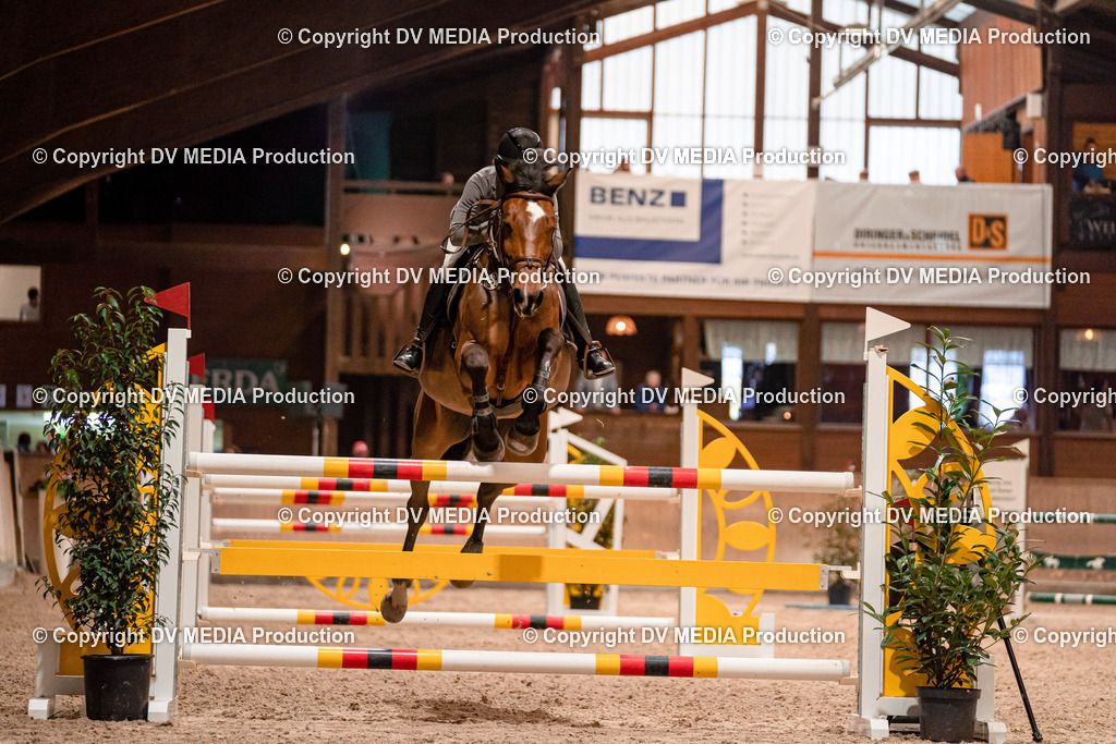 Springen Tag 2-741 | dv-media-shop - Realisiert mit Pictrs.com