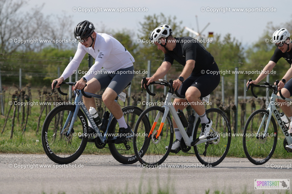 368A4374 | Neusiedlersee Radmarathon 2026@sportshot_your_pictrs #yourpictures#roadtowm2029 #nrm #neusiedlerseeradmarathon #neusiedlersee #neusiedlerseetourismus #burgenland #mörbisch #nrm26 #burgenlandtourismus #voglundco #poweredbyburgenlandtourismus #radsport #rad #marathon #ucigranfondo #visitburgenland #ucigranfondoworldseries