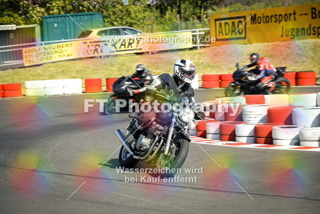 OBK_Mai_Justin_Uwe-10174 | Hier findet Ihr Bilder von Touristenfahrten auf der Nürburgring Nordschleife oder von anderen Veranstaltungen die ich besucht habe. Viel Spass beim Durch Schauen 