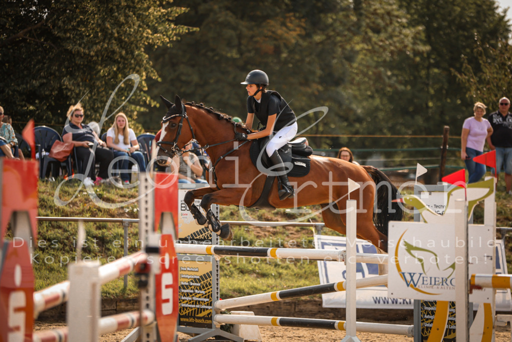 29.SaSpL00175 | Leoni Ertmer Photography - Realisiert mit Pictrs.com