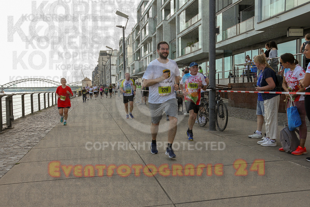 250920_1451_EX1_7938 | Sportfotografie im Rhein-Sieg Kreis, Köln, Bonn, NRW, Rheinland Pfalz, Hessen, etc. Unser Tätigkeitsfeld umfasst den Laufsport vom Volkslauf über den Marathon, Duathlon, Triathon bis zum Ultralauf wie Kölnpfad Ultra oder Schindertrail.