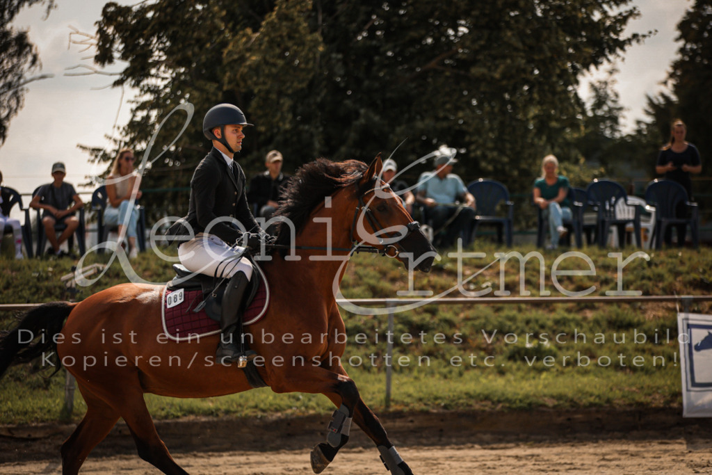 24.FrSpA00104 | Leoni Ertmer Photography - Realisiert mit Pictrs.com