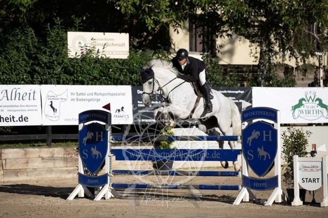 2B4A0801 | pixelfaenger - Realisiert mit Pictrs.com