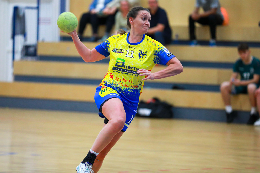 HcTvRhedeII_SvNeukirchen_150924_057 | Bildergalerie von Sport-Ereignissen aber auch von weiteren spannenden Dingen - nicht nur vom Niederrhein. In Anlehnung an den bekannten Spruch von Hanns Dieter Hüsch heißt das Motto: "Niederrhein ist überall".  - Realisiert mit Pictrs.com