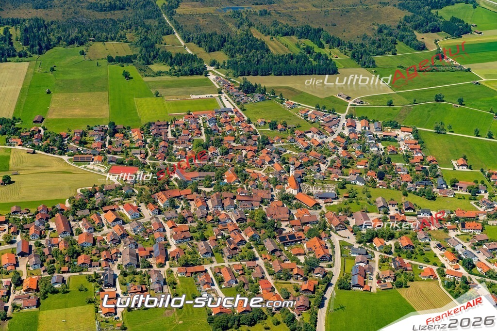 Luftaufnahme von Königsdorf - Die Luftaufnahme wurde 2025 vom UL-Flugzeug heraus erstellt ( keine Drohne ) - Hochauflösende Luftaufnahme - für professionelle Ausdrucke geeignet. Die Geschenkidee !Mit Lizenz und Bildrechte bestellbar
