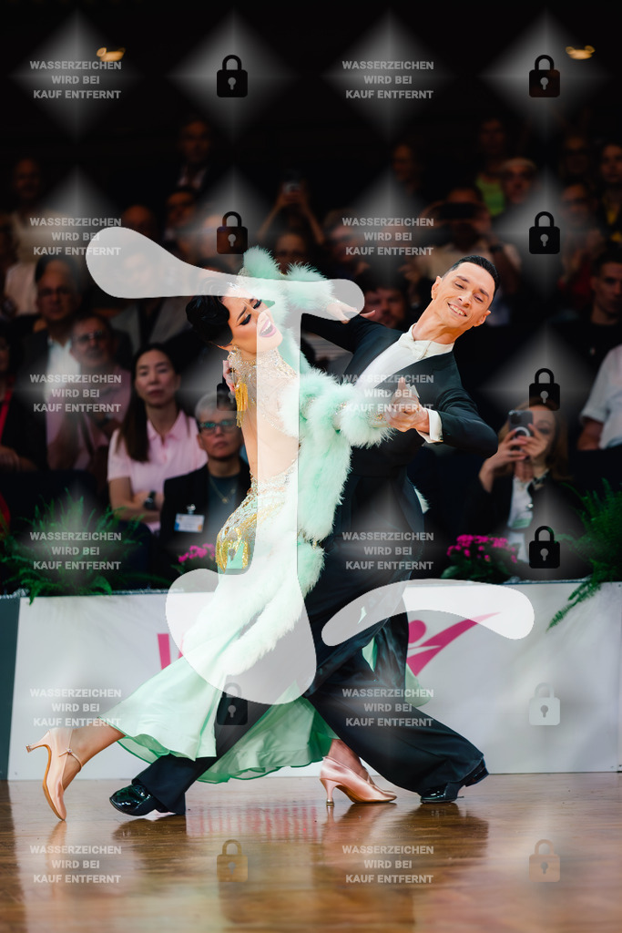 GOC 2025 - WDSF PD Super Grand Prix Standard 2nd (32) Vadim Shurin _ Anastasia Meshkova (Latvia)-2025-08-21-1868 | Webshop for digital downloads and prints of dance sport, event & show photographer Julian Link - Realisiert mit Pictrs.com
