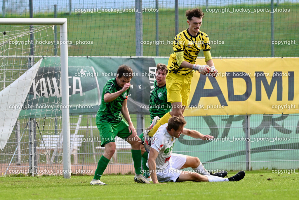 SC Landskron vs. Rapid Lienz | #22 Alexander Jürgen Pöschl SC Landskron, #8 Philipp Gatti SC Landskron, #2 Martin Wibmer Rapid Lienz, #21 Fabio Gödel SC Landskron, SC Landskron vs. Rapid Lienz, SC Landskron vs. Rapid Lienz am 22.09.2024 in Villach (Sportanlage Landskron), Austria, (Photo by Bernd Stefan)